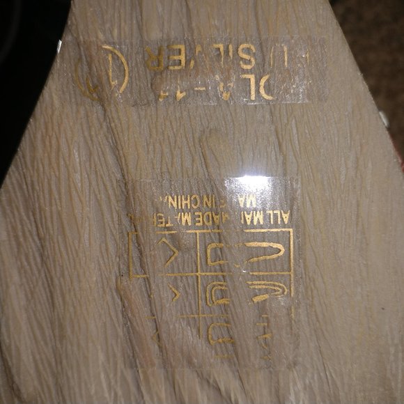 Bella Marie: HOLA Silver Floral Platform Wedge Sandals - Women's Size 7.5 - Picture 10 of 10